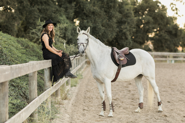 Oak Park Equestrian Equine Session with Elizabeth Hay Photography