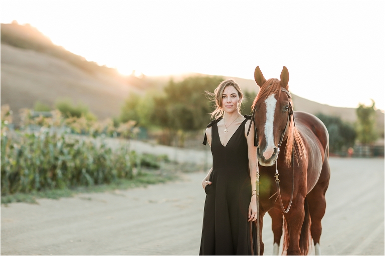 Los Alamos Equine Photography session with Lindsay Branquinho and sorrel gelding photographed by Elizabeth Hay Photography