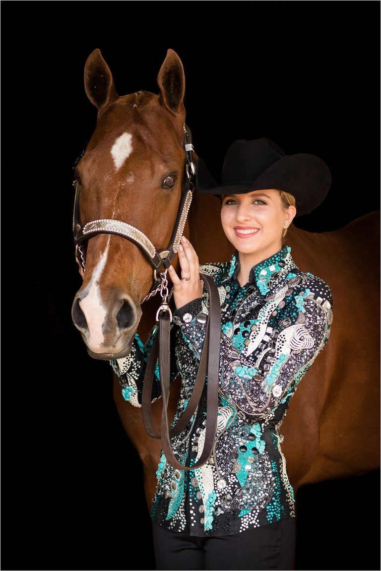 Arizona Sun Circuit Horse Show competitor Bella and Reach wearing Lindsey James Show Clothing.