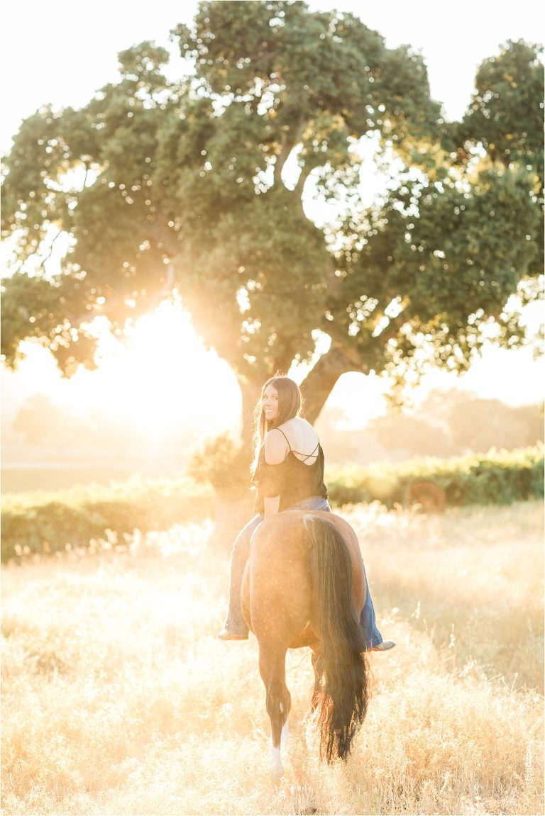 Cal Poly senior and her horse by California Equine Photographer, Elizabeth Hay Photography. 