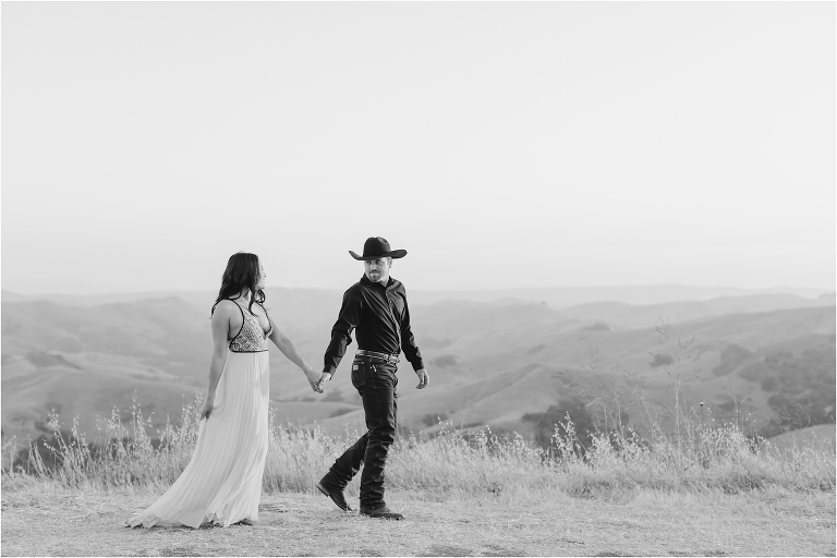 black and white Western Engagement session on Highway 46 west by Elizabeth Hay Photography with Becky and Mo.