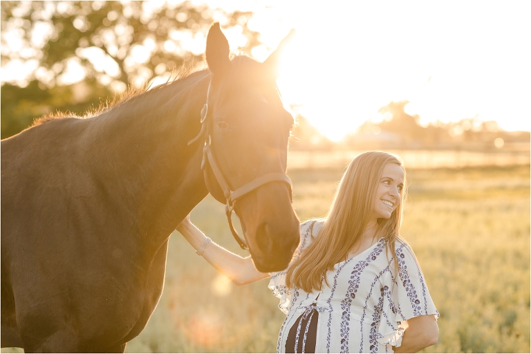 Parkfield Equine Maternity Session - Elizabeth Hay Photography