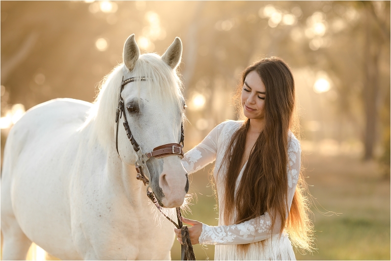 Ethereal Equine Photo Shoot - Elizabeth Hay Photography